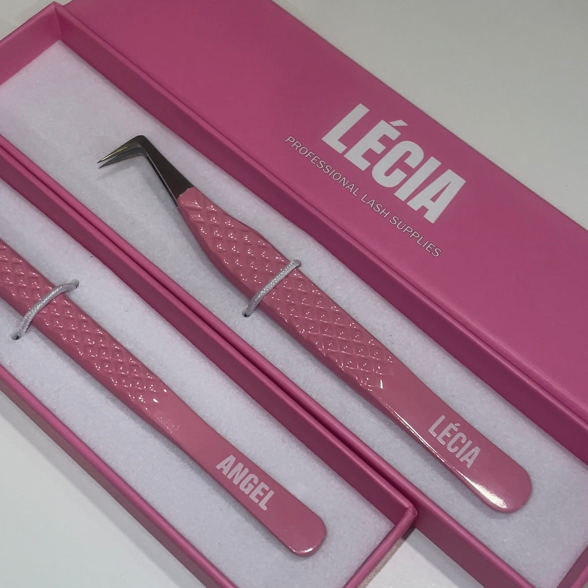 Flutter Volume Lash Tweezers